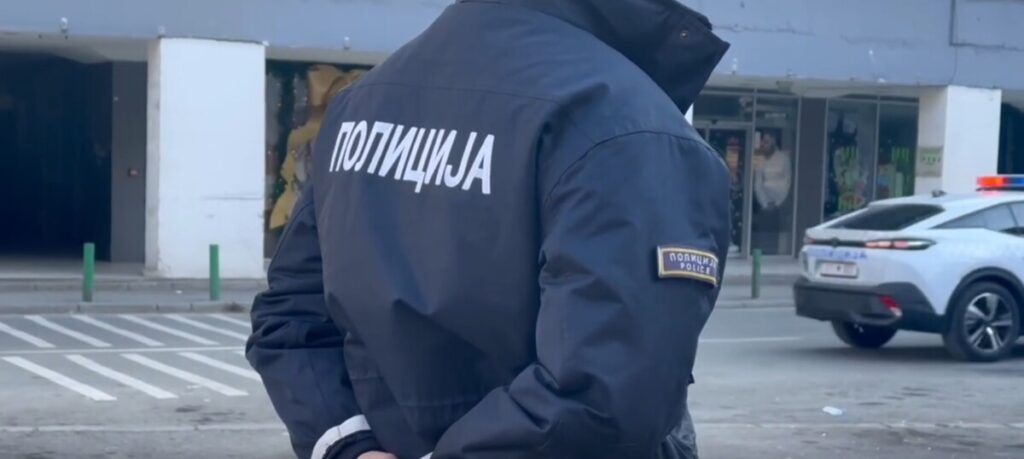 Вработен во банка во Гевгелија неовластено пристапувал до сметки на двајца корисници и присвоил околу пет милиони денари и над 63.000 евра