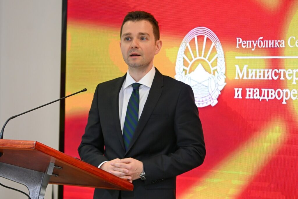 Муцунски го активира Амбасадорскиот совет: „Ни треба активна дипломатија која ќе ги штити националните интереси“
