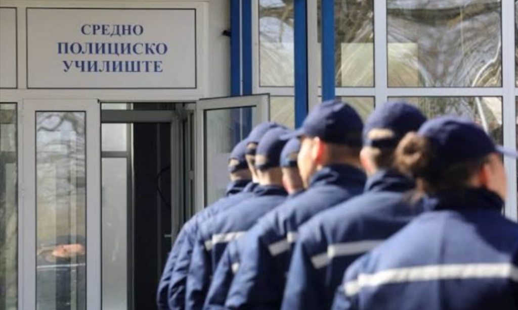 АА бара транспарентност за приемот во Средното полициско училиште „7 Мај“, заменик-министерот Исени тврди – интересот на Албанците бил низок