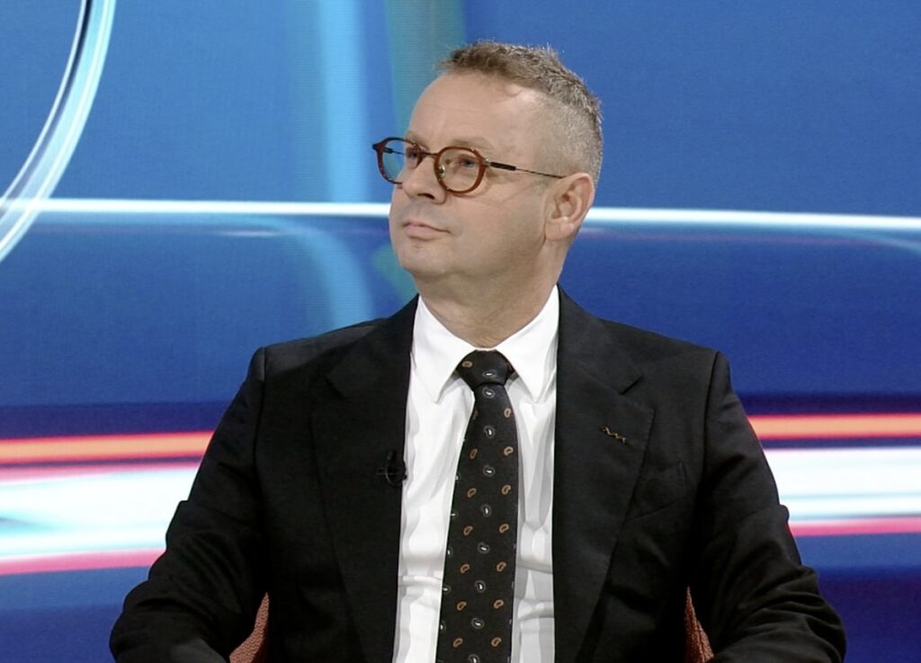 Мукаетов за политичкиот ангажман: „Јас сум секогаш тука за Македонија“