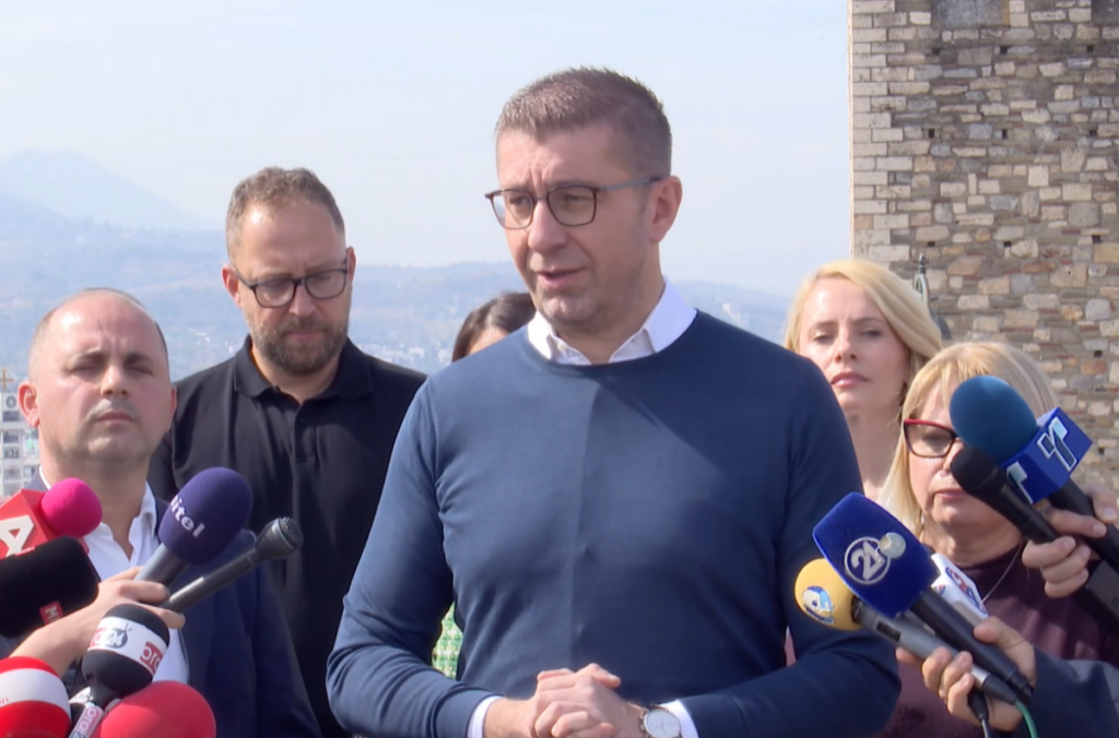 „Ќе продолжат да тонат“ – Мицкоски за предноста пред опозицијата во најновите анкети